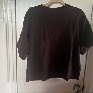 Uniqlo Dark Brown Short Sleeve Tee